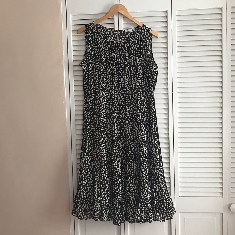 Sandra Darren dress, size 12